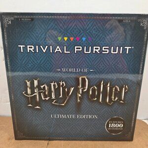 TRIVIAL PURSUIT: World of Harry Potter Ultimate Edition Trivia Game
